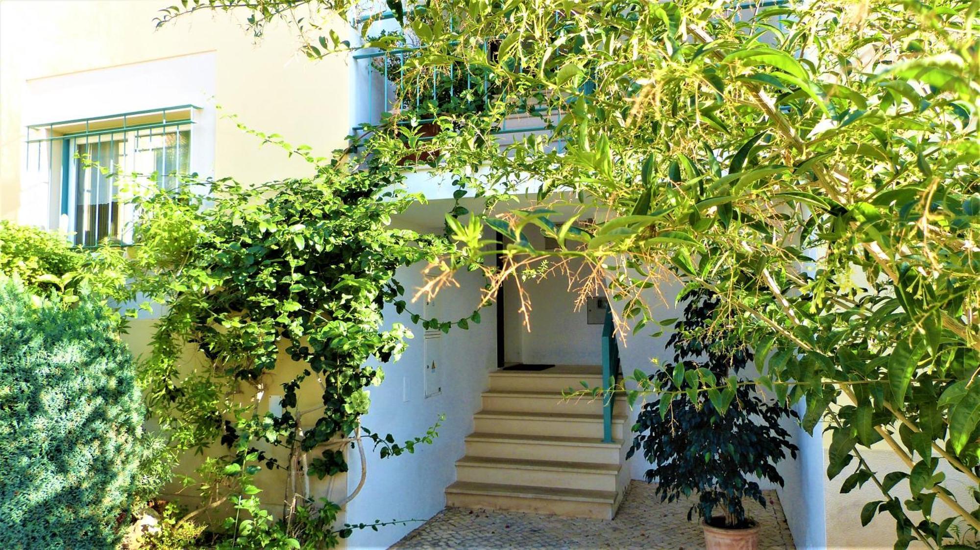 Wonderful Apartment In Ferragudo 2Double Beds Near Beaches And Golf Kültér fotó